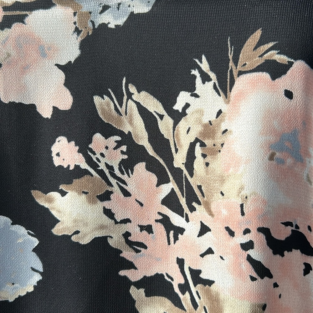 Floral Maxi Dress - Picture 7 of 7